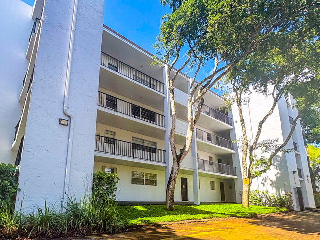 Plantation Pines Condo photo 3
